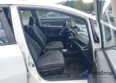 2013 Honda Fit z USA, uszkodzony, nr VIN JHMGE8H31DC069182